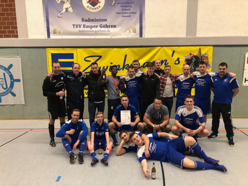 Gruppenfoto der beiden Baaber Teams nach Turnierende