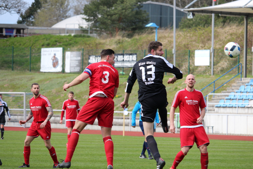 Andre Rast (r.) erzielt den 1:1-Ausgleich